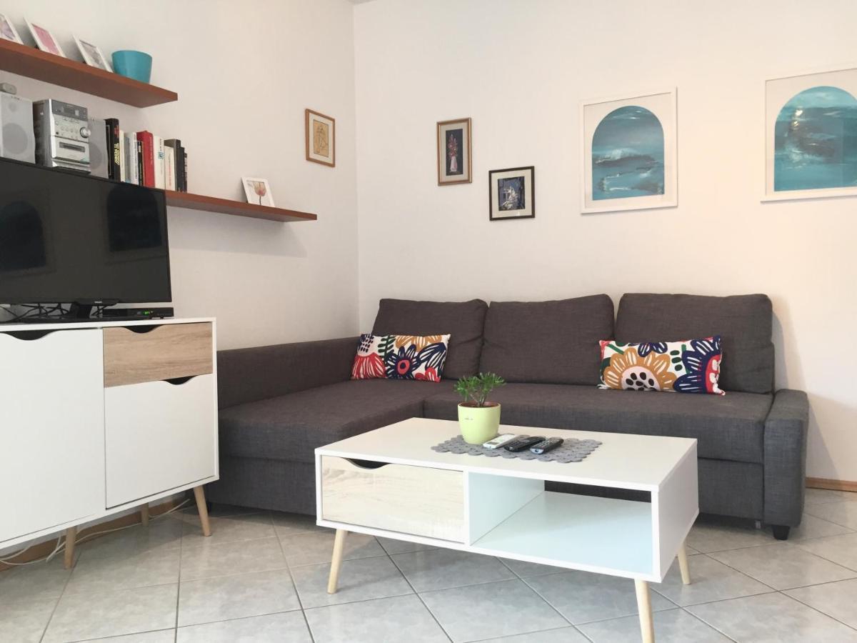 Apartman Mara Premantura Exterior foto