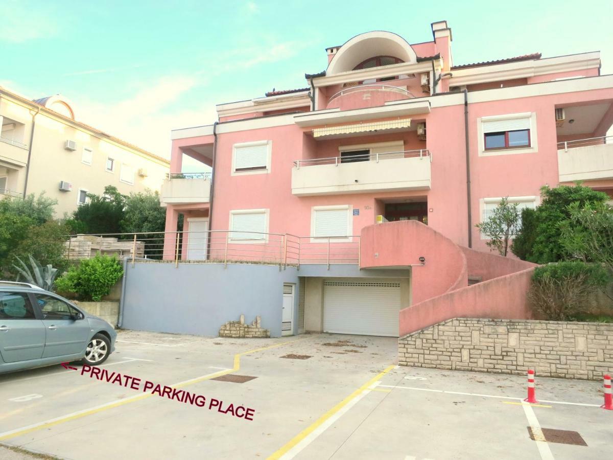 Apartman Mara Premantura Exterior foto